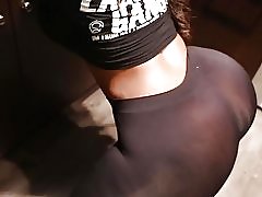 Ibenholt twerking i leggings